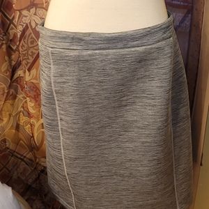 Trendy gray scuba skirt